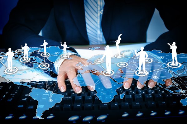 天成配资 “犬风铃”—犬免疫、人安全：狂犬病防控行动走到居民家门口